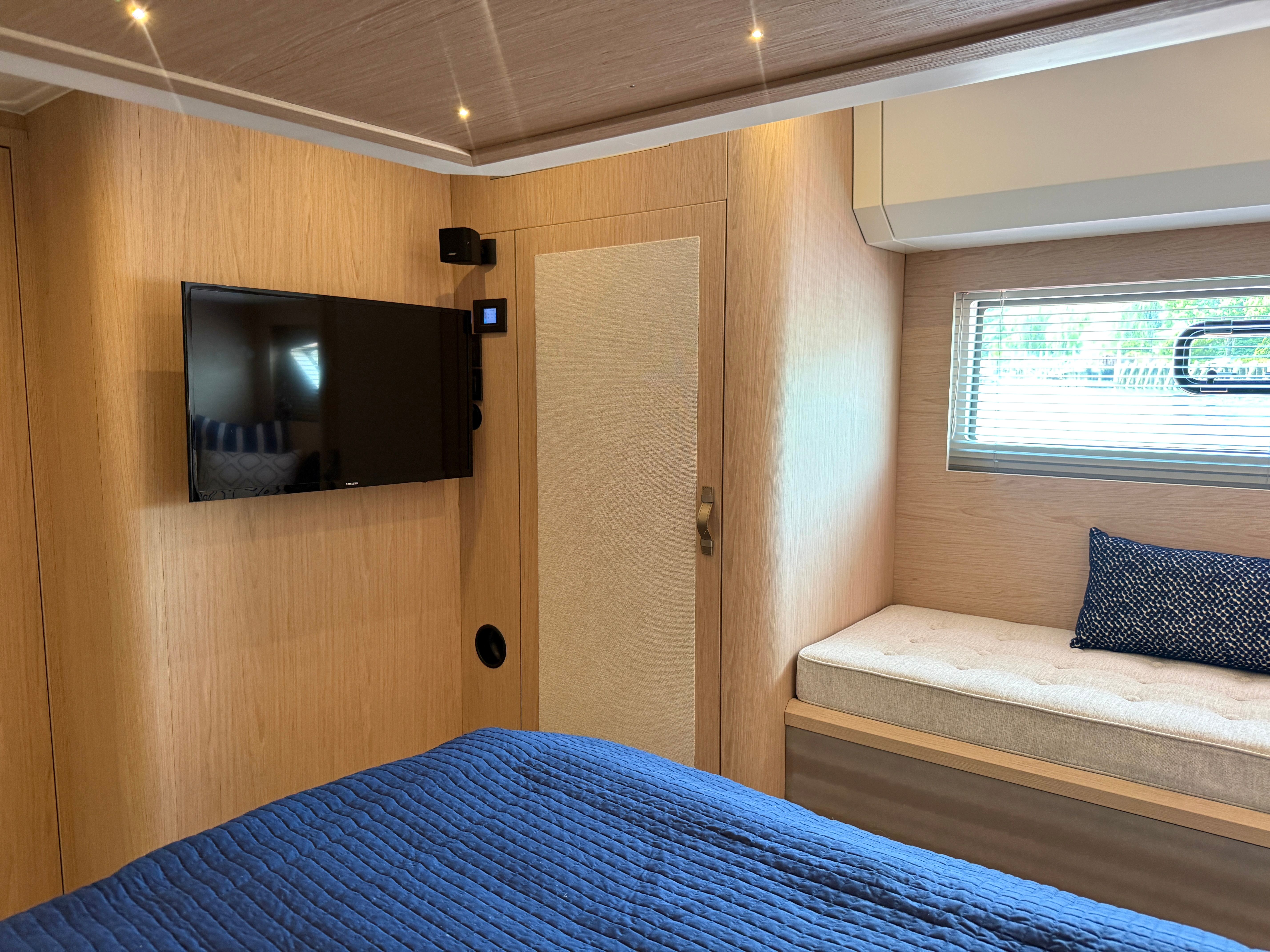 2020 Beneteau 50 Gran Turismo SportFly - 41