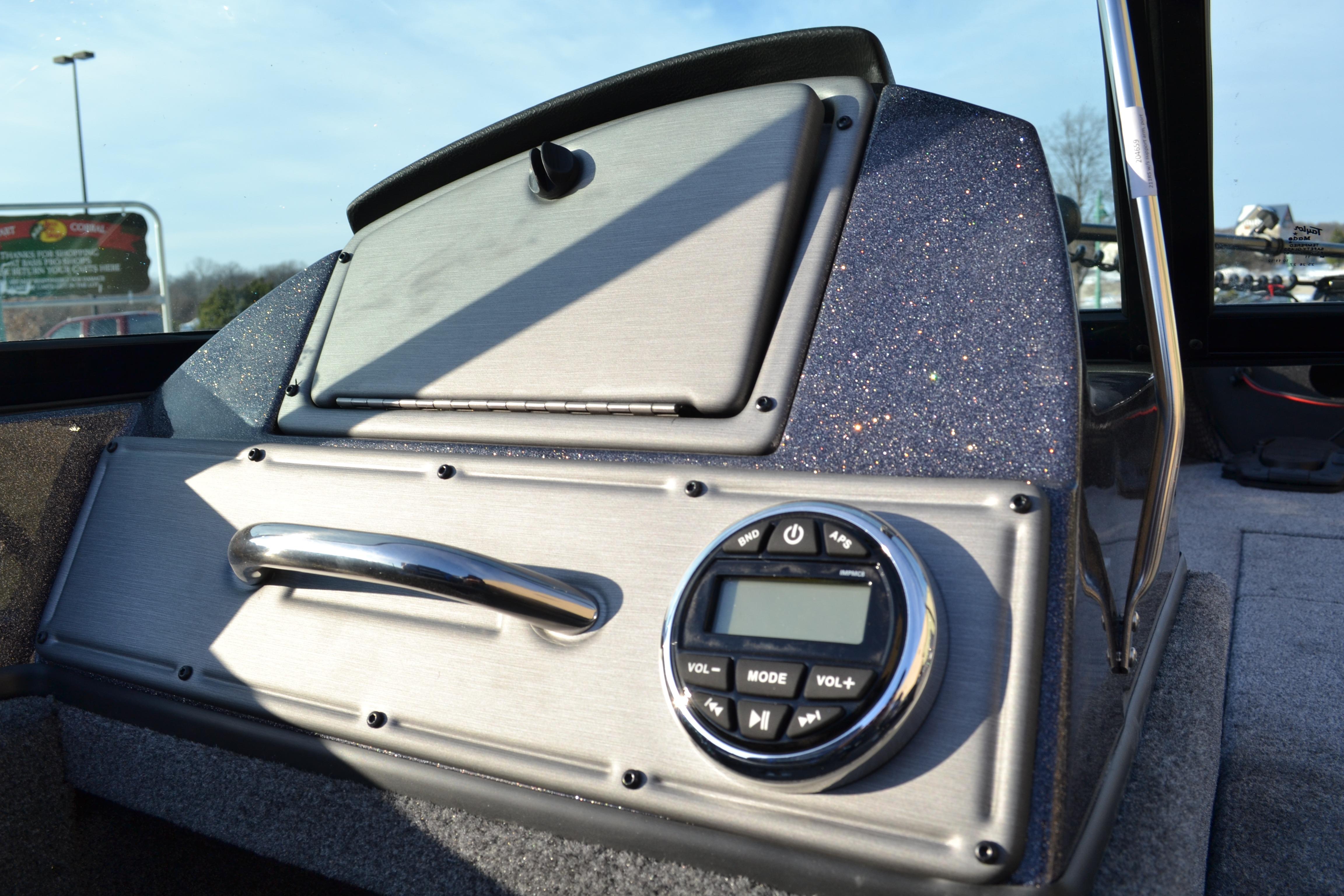 2026 Ranger VS1882SC Reata boat dashboard with control panel and metallic finish.