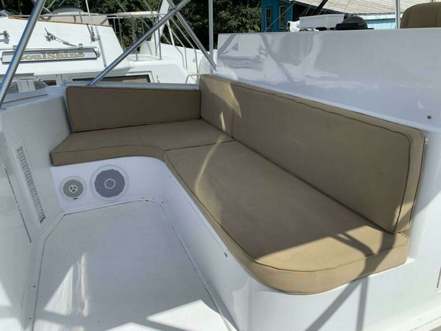 2000 Viking 50 Convertible Sportfish - Image 29