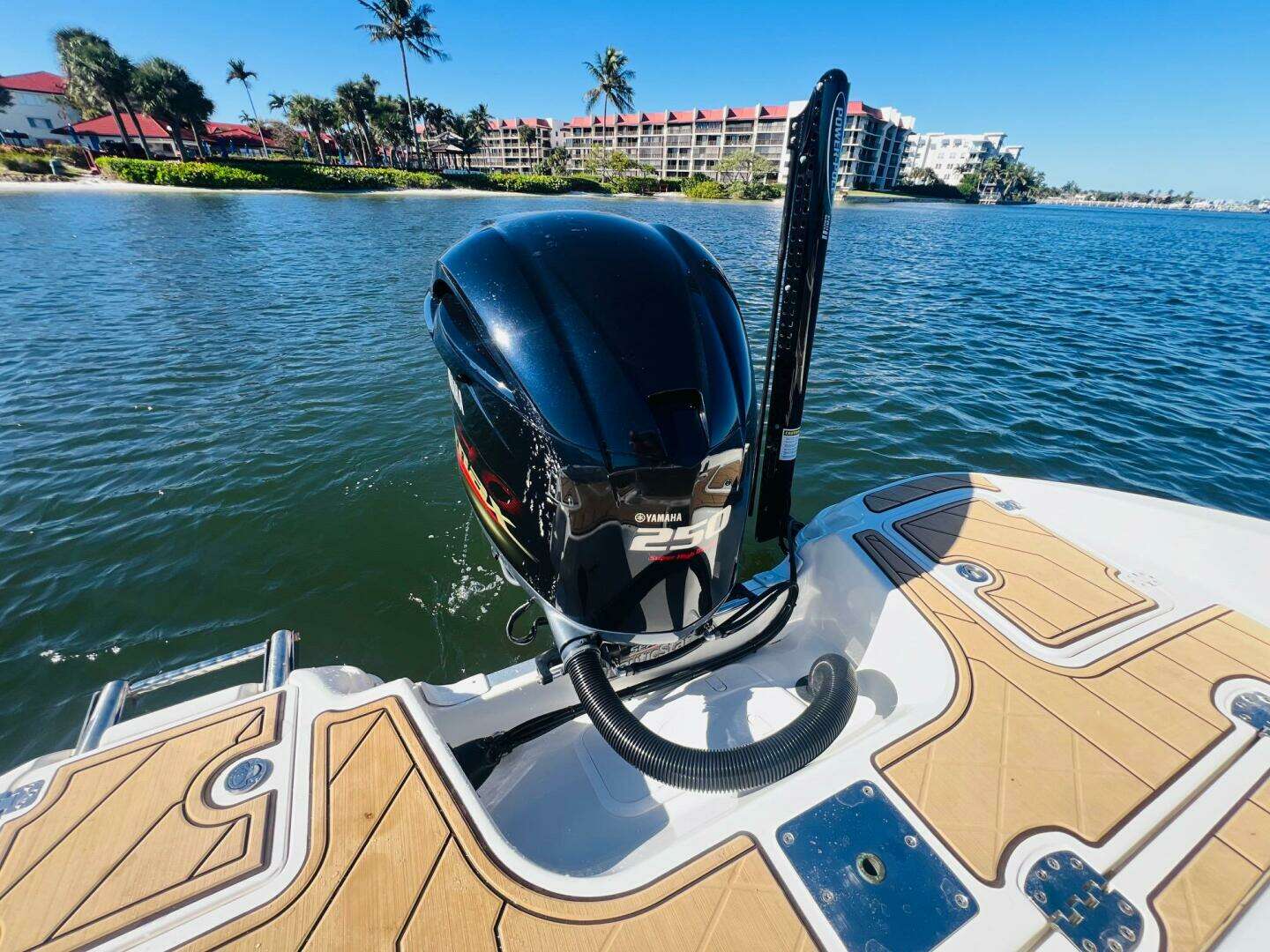 2020 NauticStar 251 Hybrid - Image 30