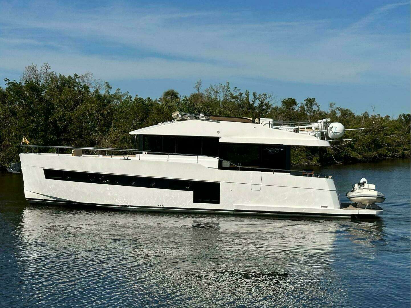 2019 Sundeck Yachts 580 Sport - Image 90