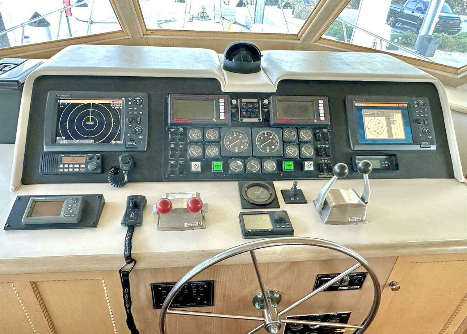 1994 Hatteras Cockpit Motoryacht - Image 23