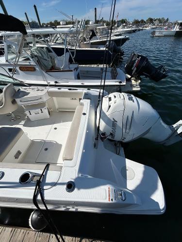 2017 Boston Whaler 230 Vantage - 5