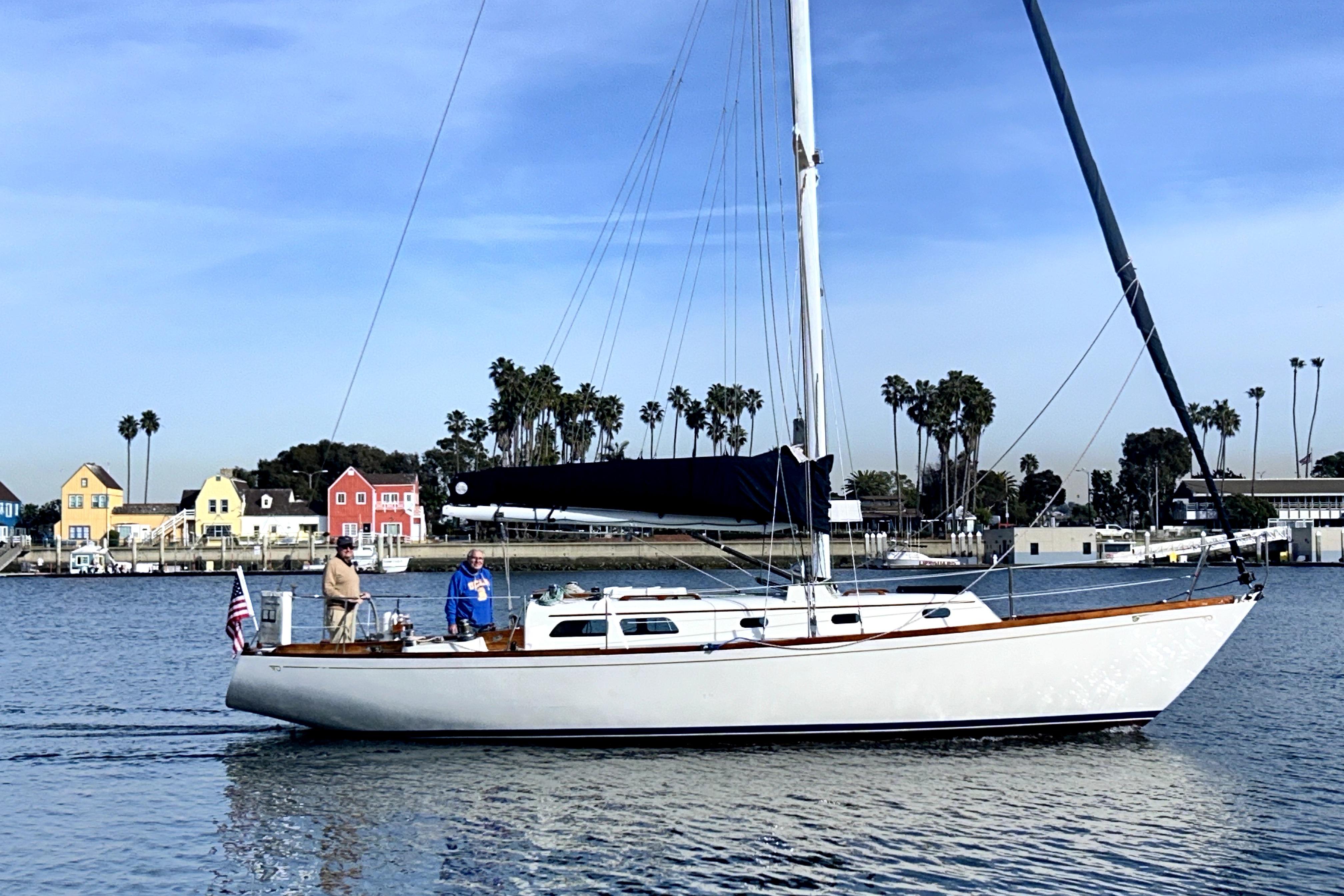1969 Hinckley 38