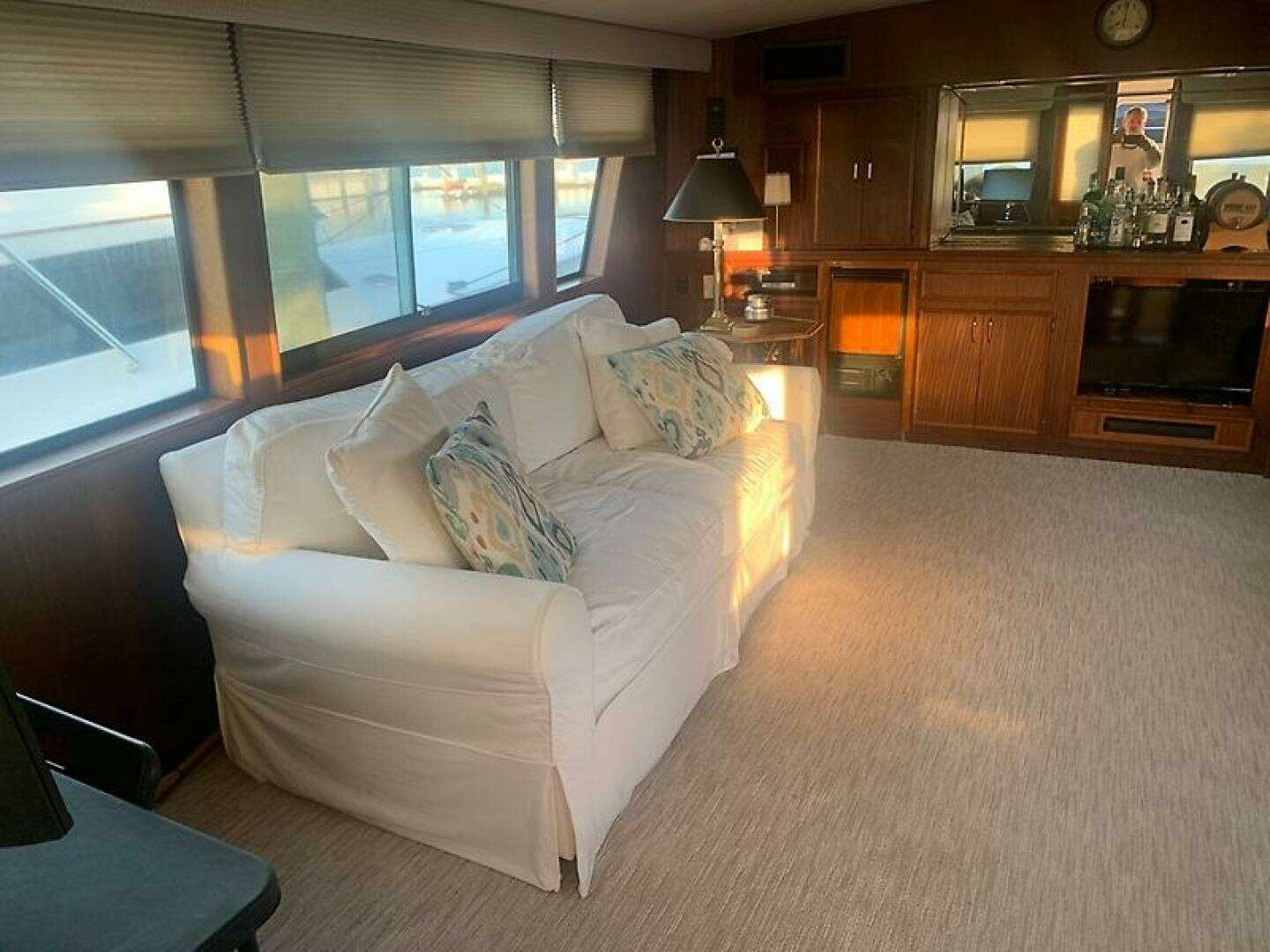 1984 Hatteras 53 - Image 8