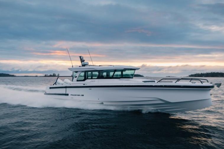 2027 Axopar 38 Cross Cabin