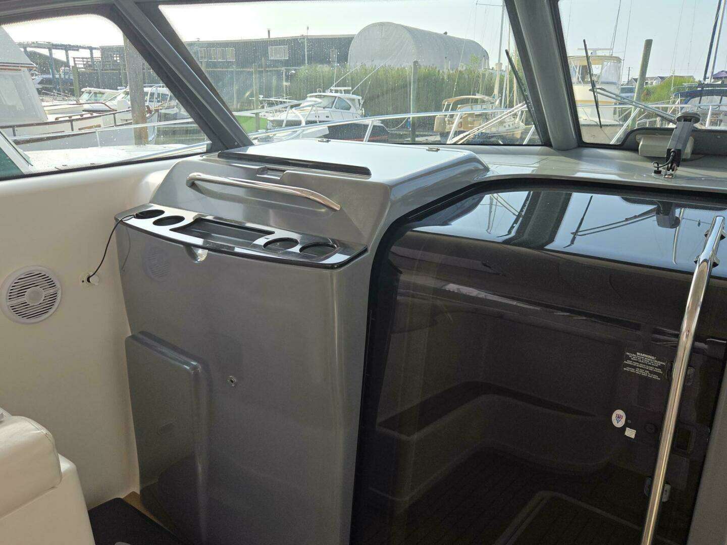 2001 Tiara Yachts 3800 Express - Image 26