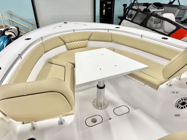 2026 Sportsman Heritage 261 Center Console - 9