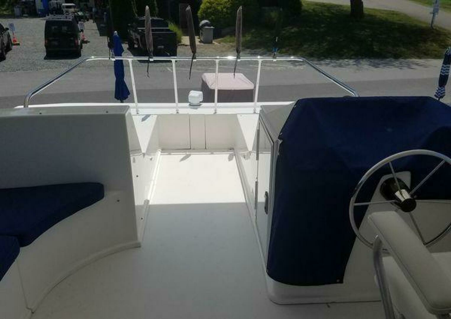 2017 Sumerset Houseboat - Image 39