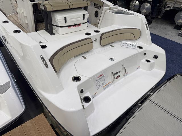 2025 Yamaha Boats 222 FSH Sport E - 3