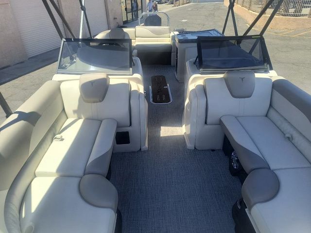 2026 Tahoe LTZ Elite Windshield 23 FT - 11