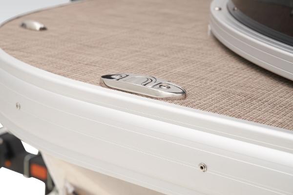 Close-up of 2024 Sun Tracker SportFish 22 DLX boat deck with cleat.