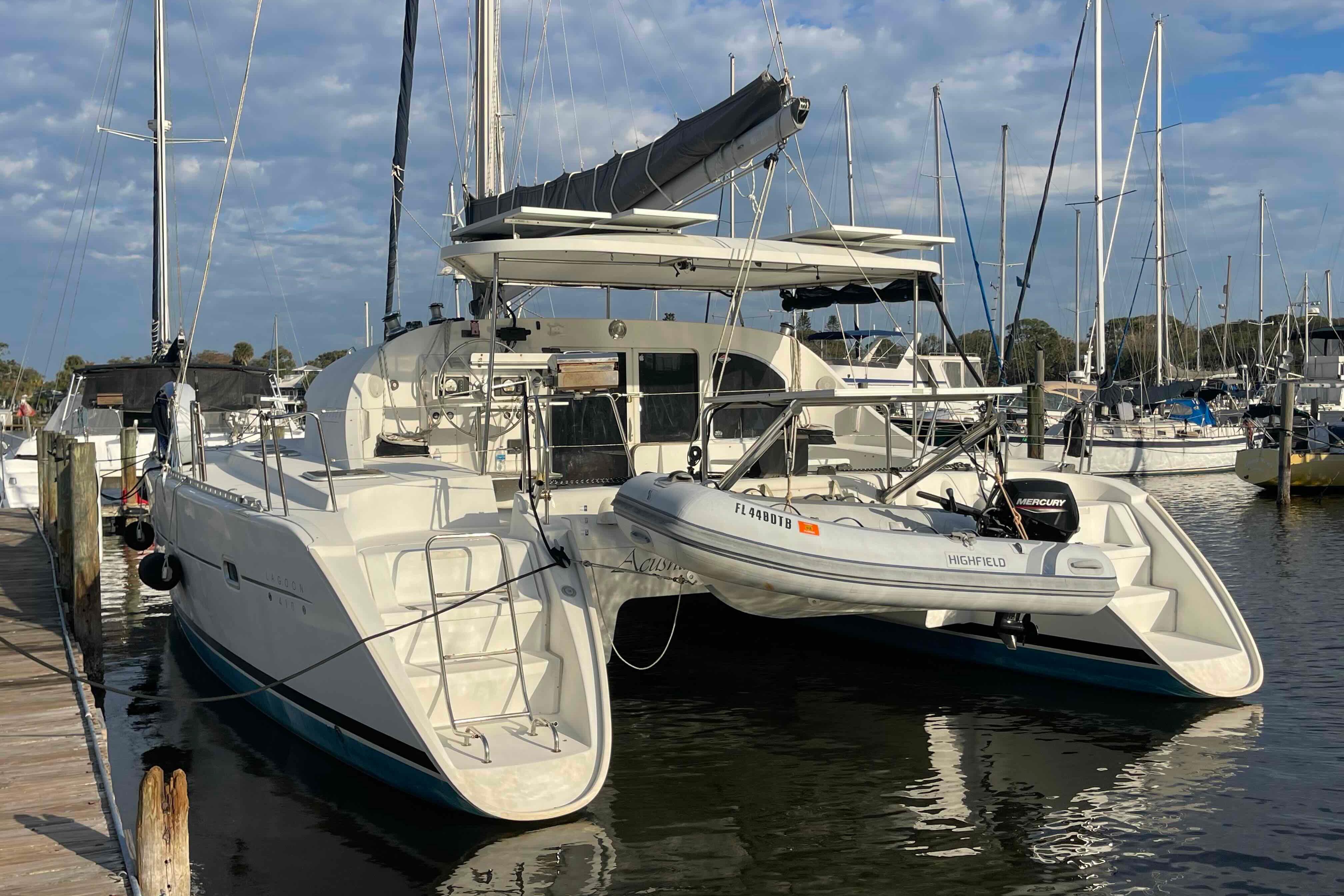 2003 Lagoon 410 S2