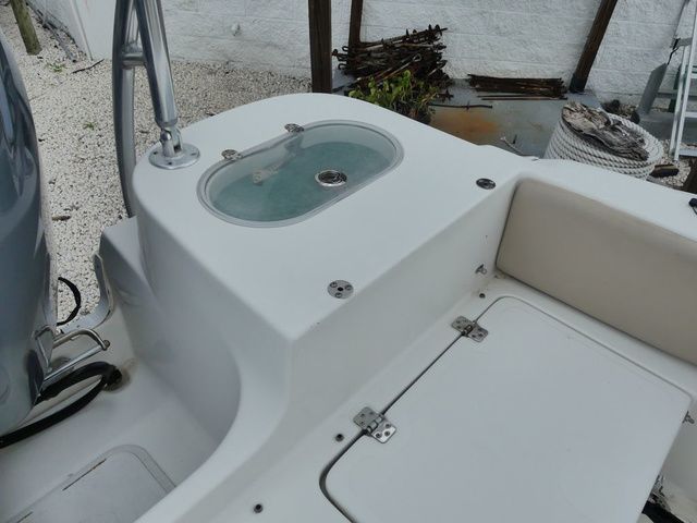 2016 NauticStar 2102 Legacy Yamaha F150XA - 6