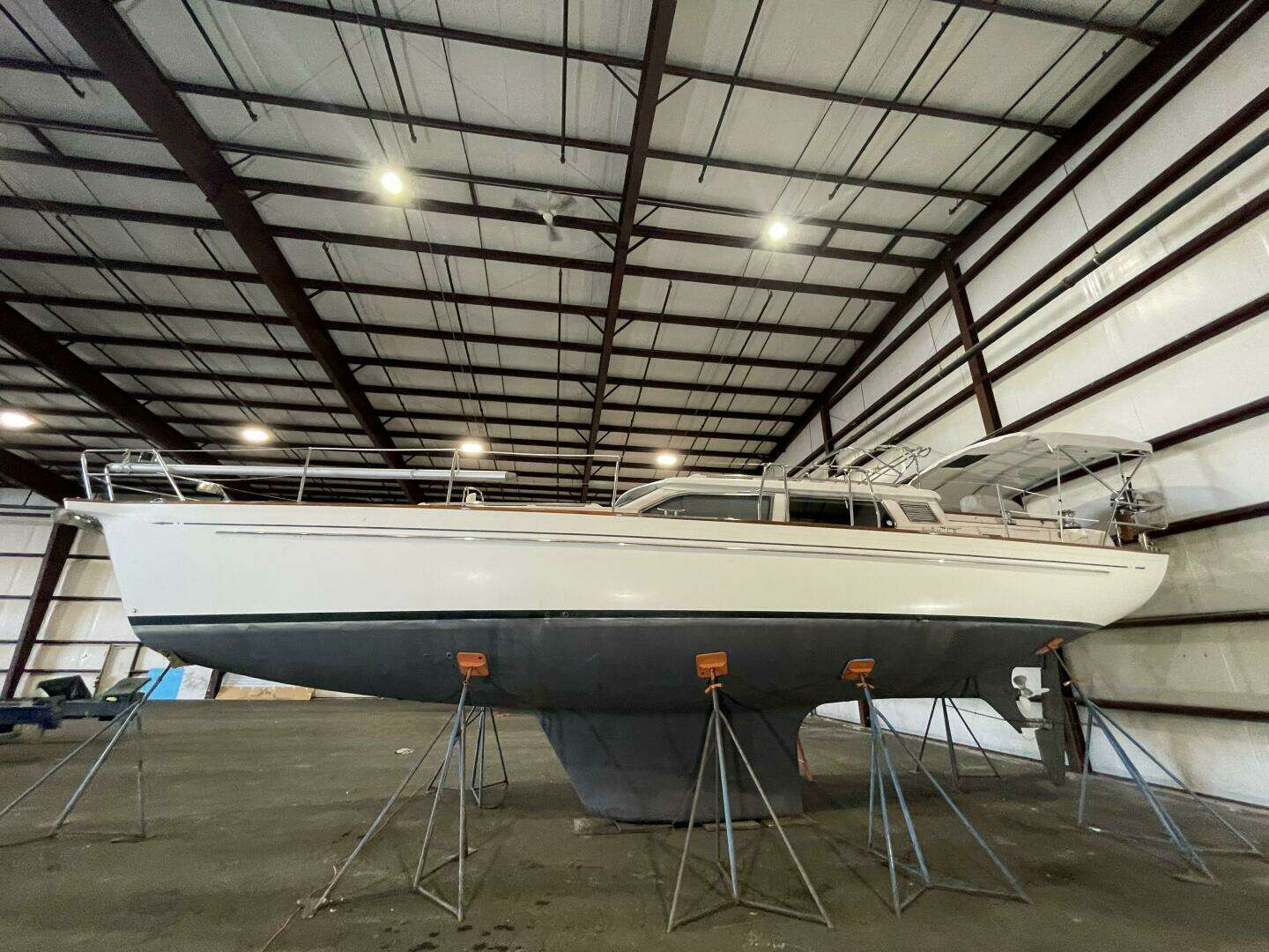 2003 Fantasi 44 Pilot House - Image 3