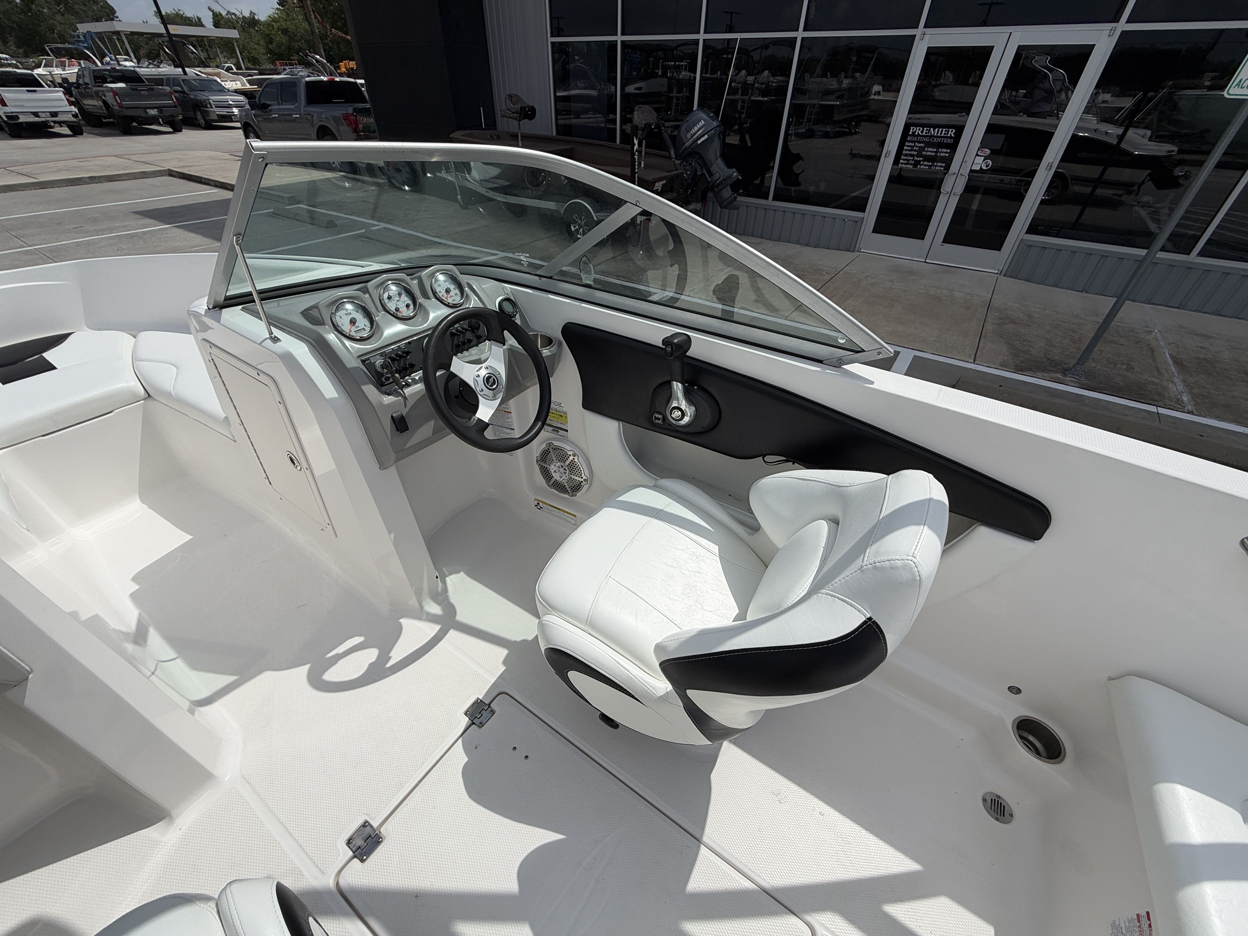 2012 Chaparral 19 H2O Sport - 16