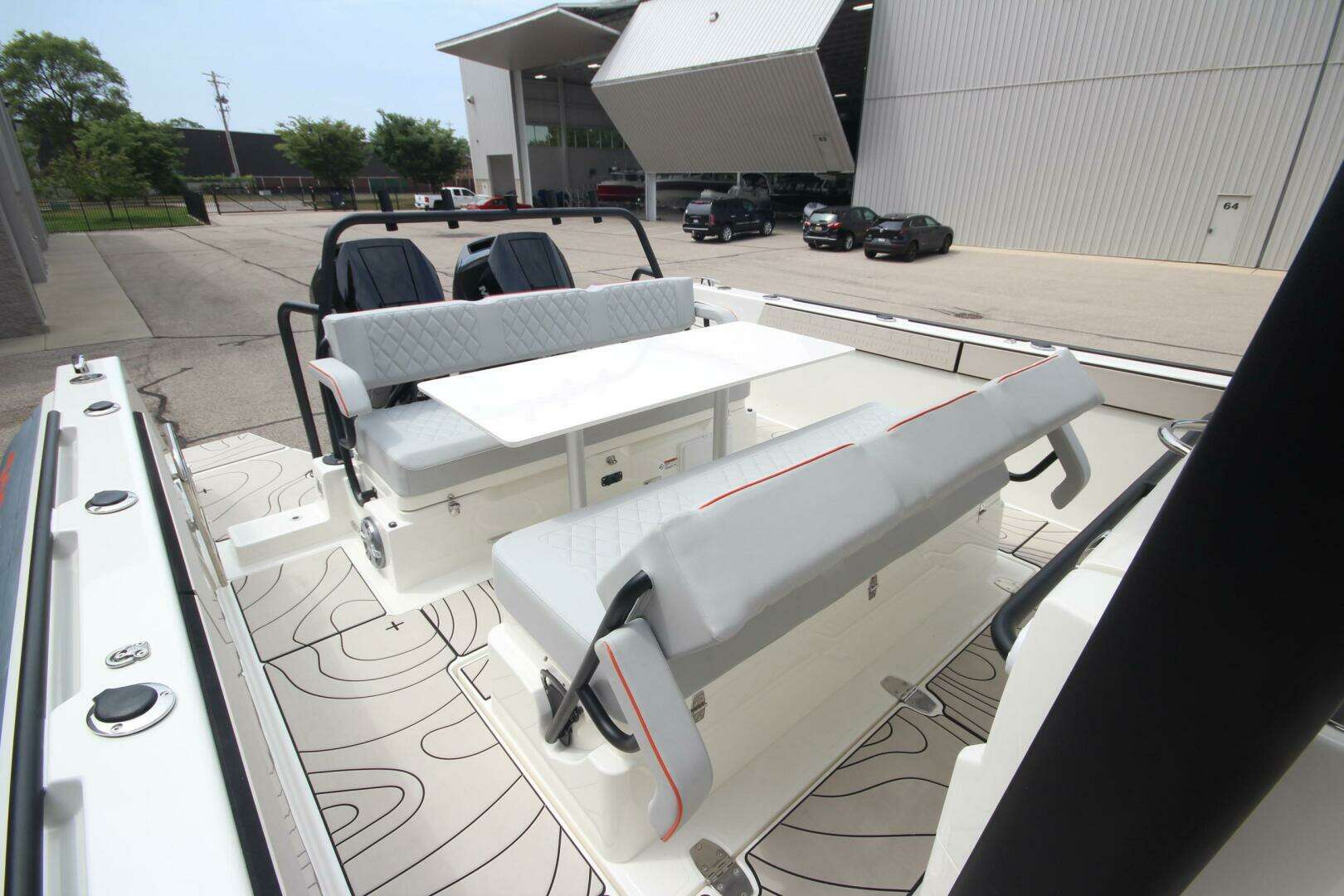 2025 Zodiac X10CC Twin Mercury 400's w/ Joystick - Image 9