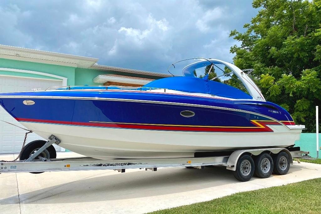 2019 Formula 310 Bowrider