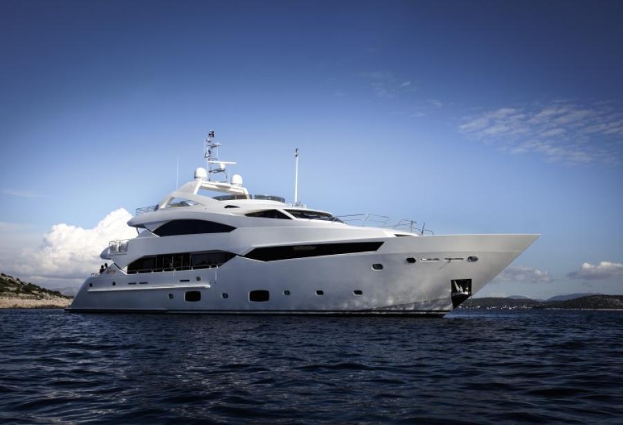 2014 Sunseeker 131 Yacht