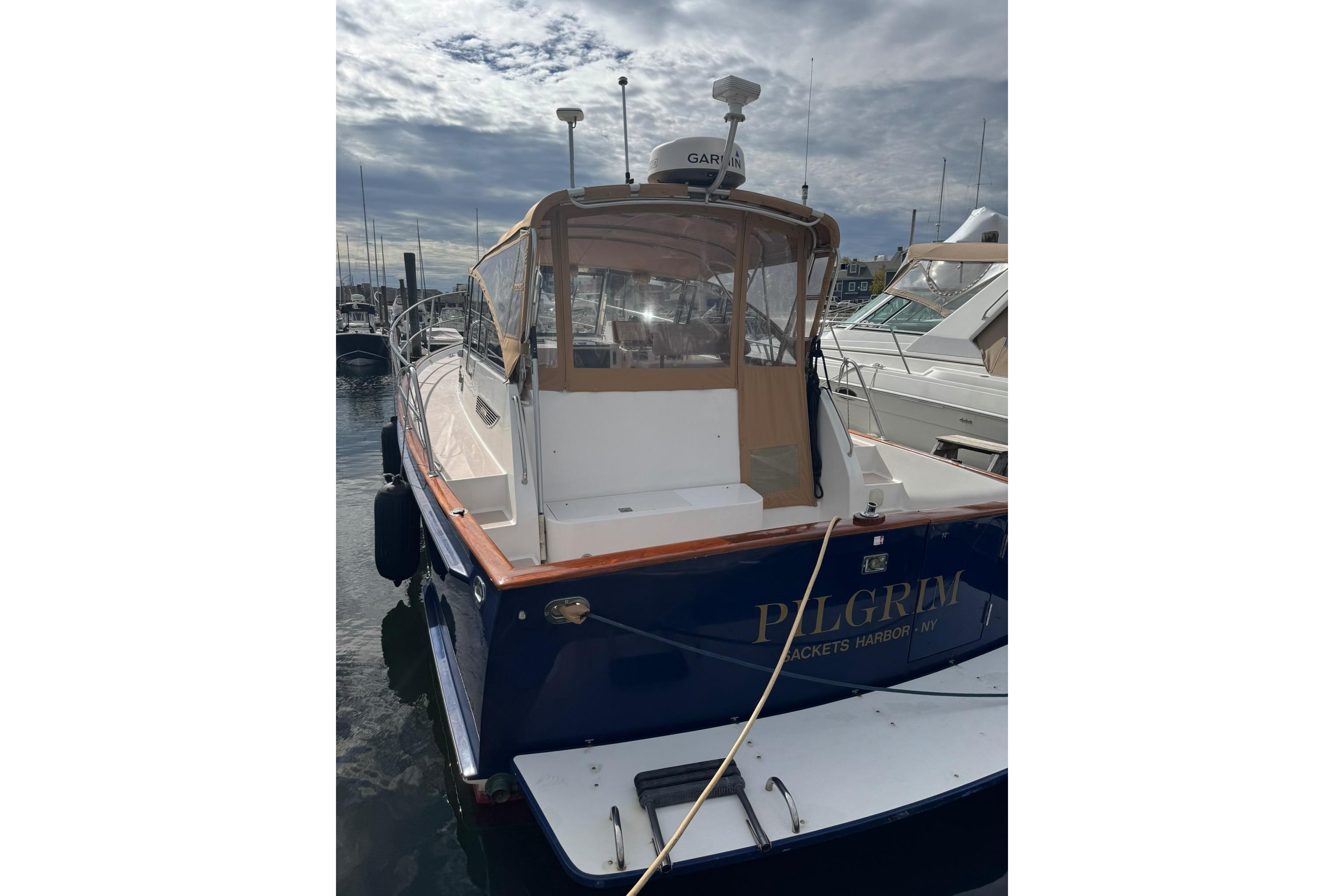 2001 Legacy Yachts 34 Express