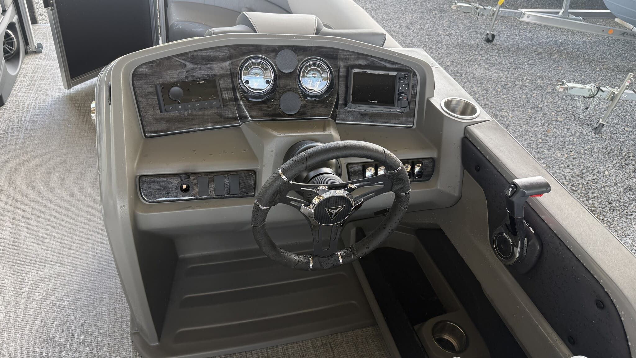 2026 Tahoe Pontoon Boats LTZ 23 QUAD LOUNGER-140HP - 6
