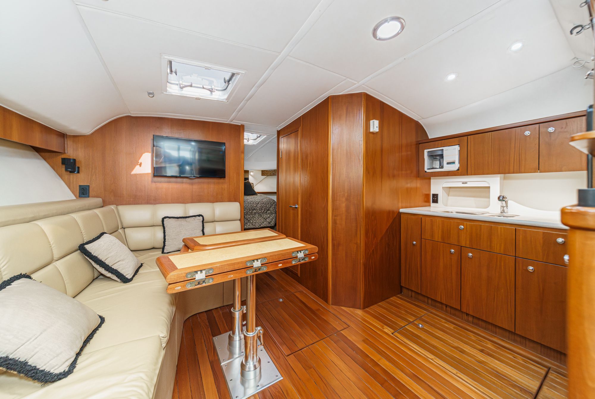 2002 Tiara Yachts 4100 Open - 40
