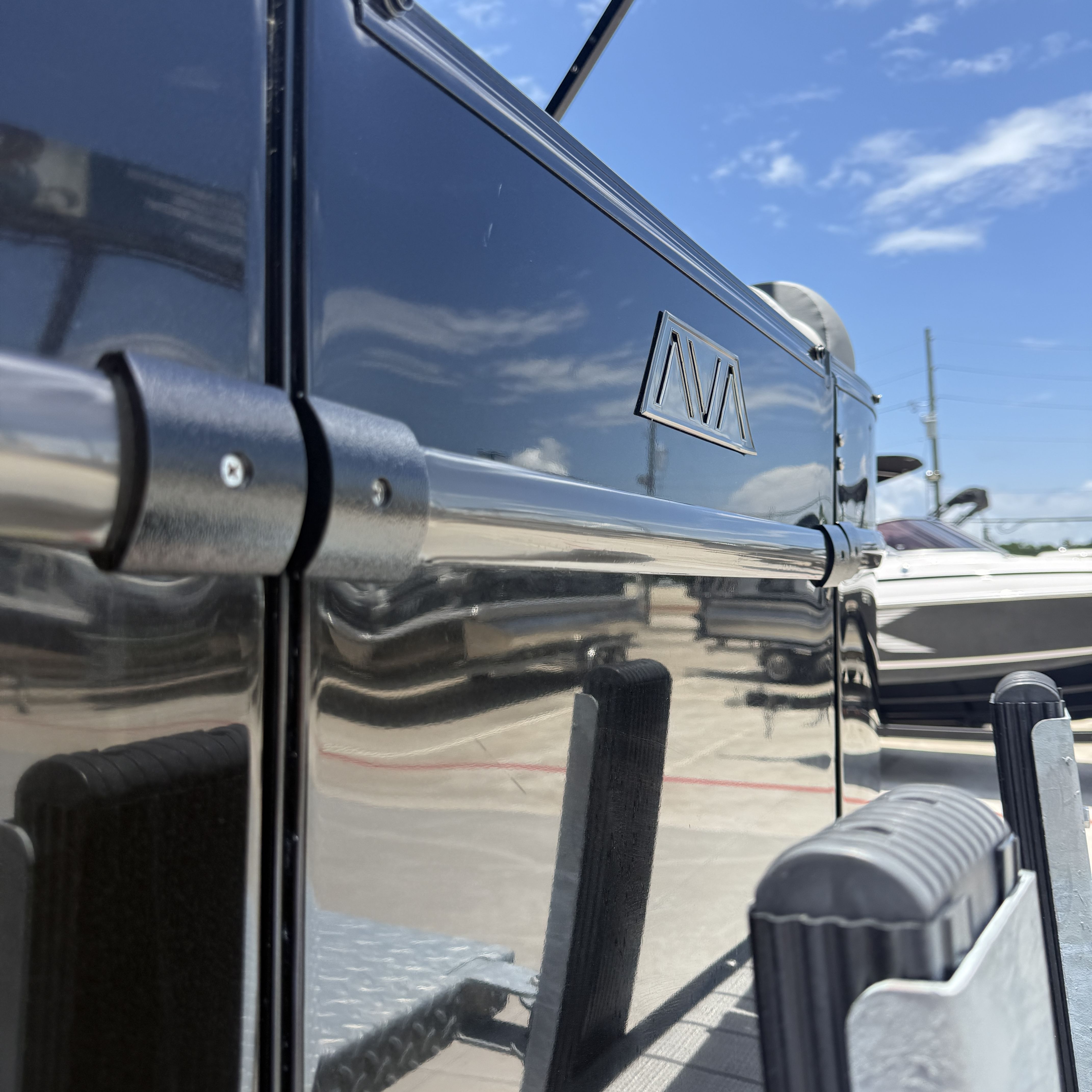 2026 Avalon Catalina Quad Lounge Shift - 23' - 29
