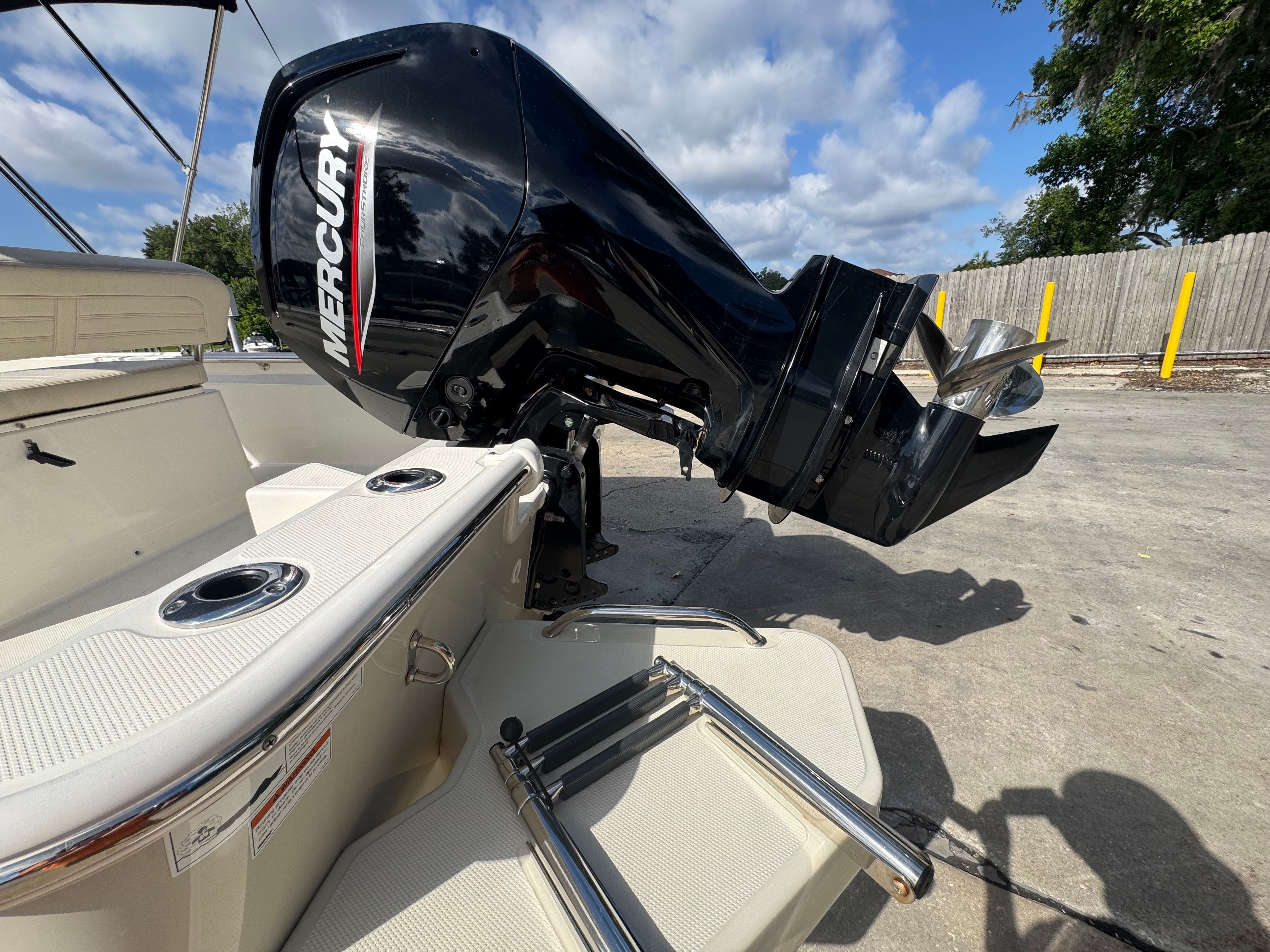 2023 Boston Whaler 170 Montauk - 9