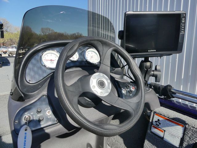 2019 Tracker Pro 170 - 12