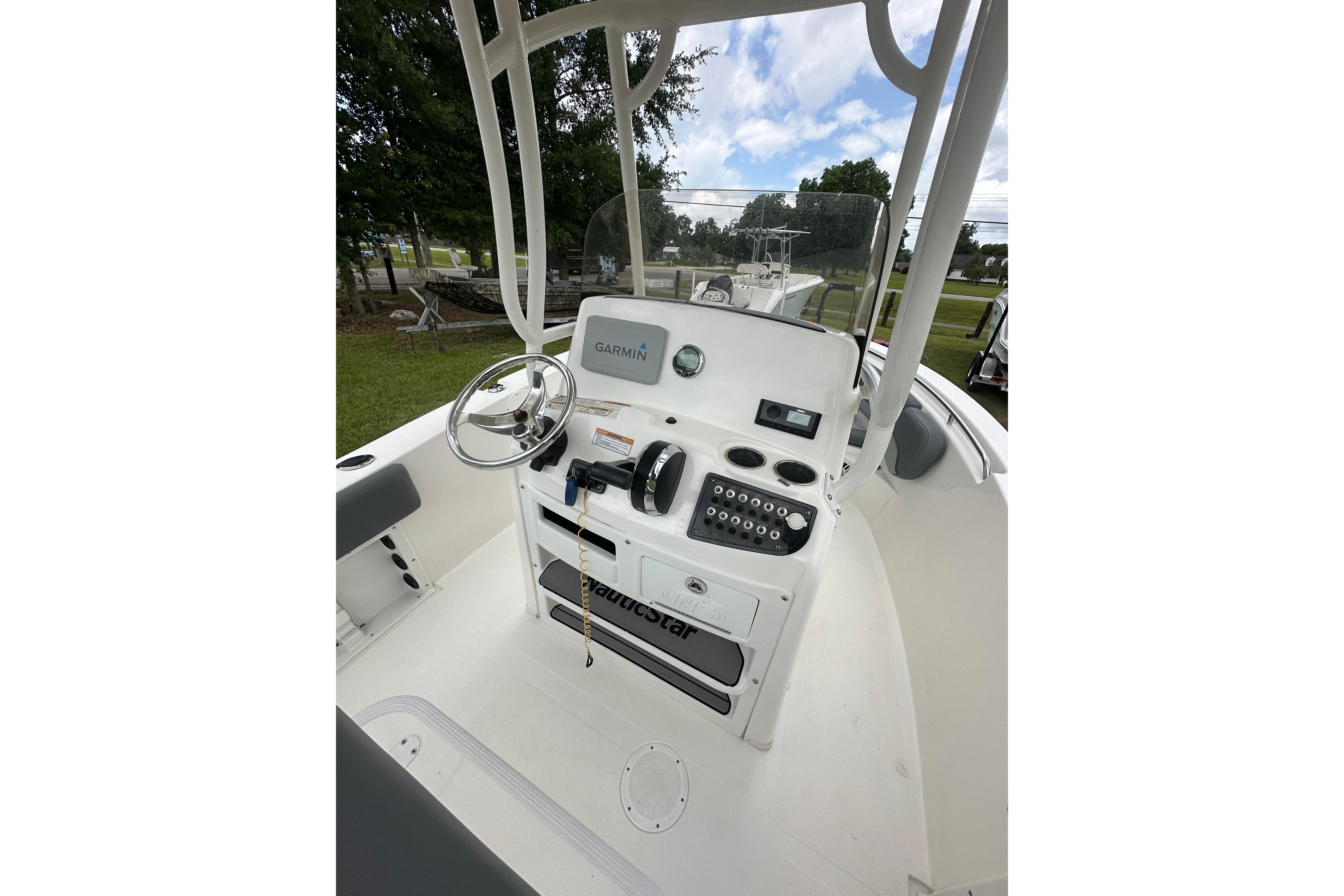 2023 NauticStar 2102 Legacy boat console with Garmin navigation system.