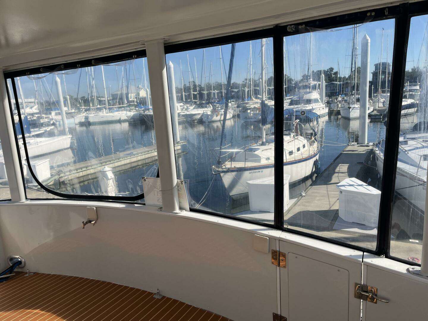 1995 Carver 440 Aft Cabin - Image 67