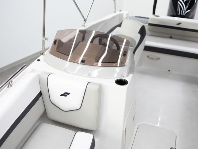 2025 Starcraft SVX 191 OB - 9