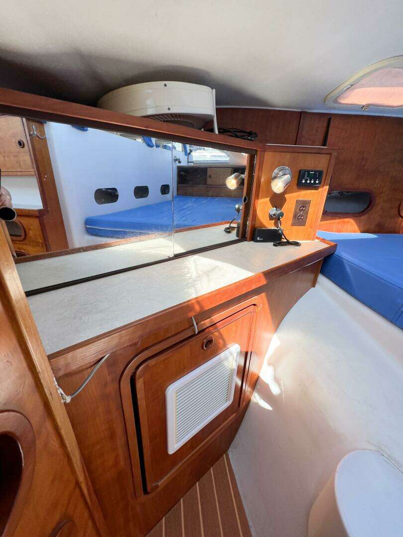 2012 TomCat 9.70 S - Image 38