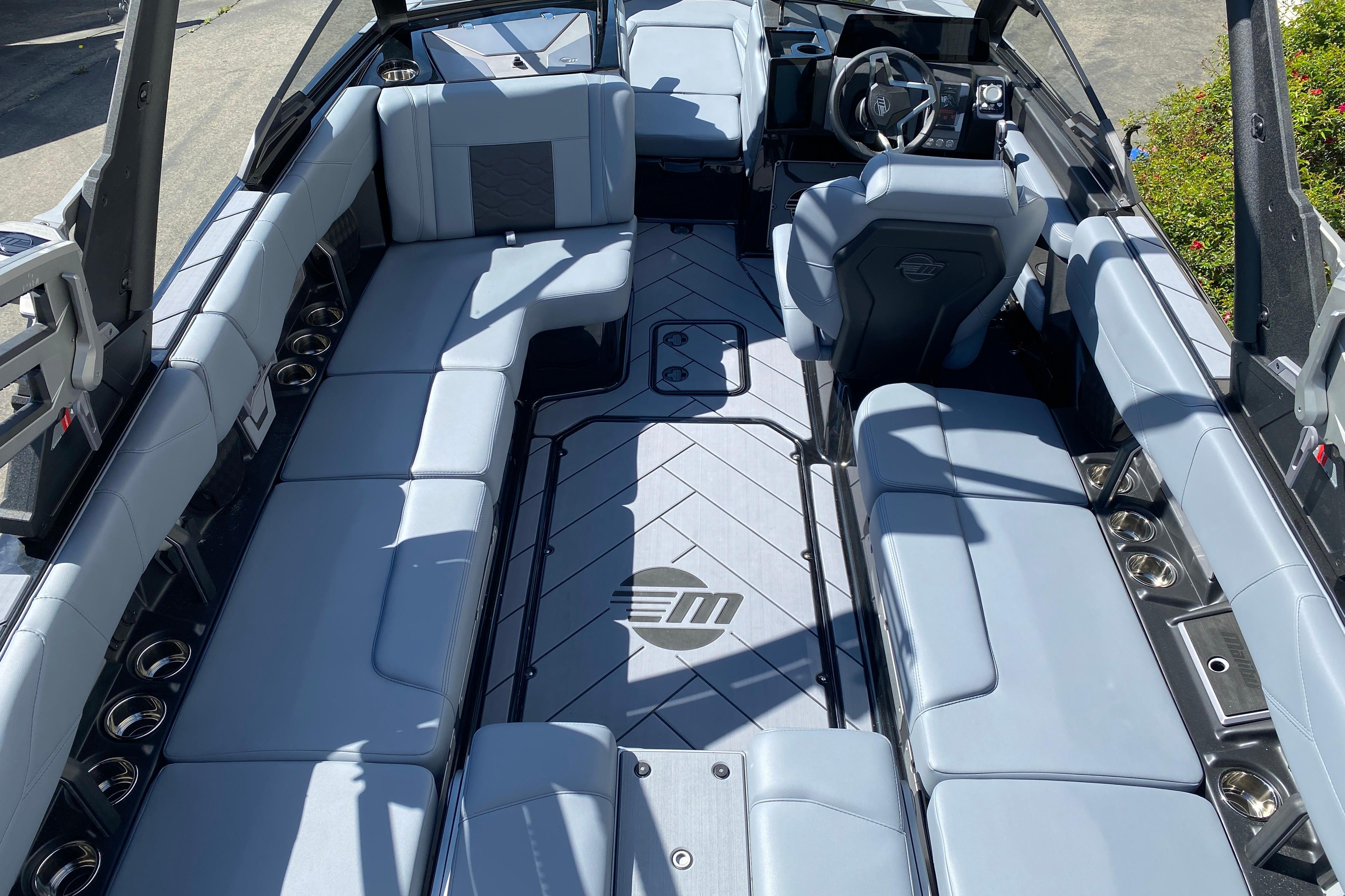 2025 Malibu Wakesetter 23 LSV interior with spacious seating and modern design.