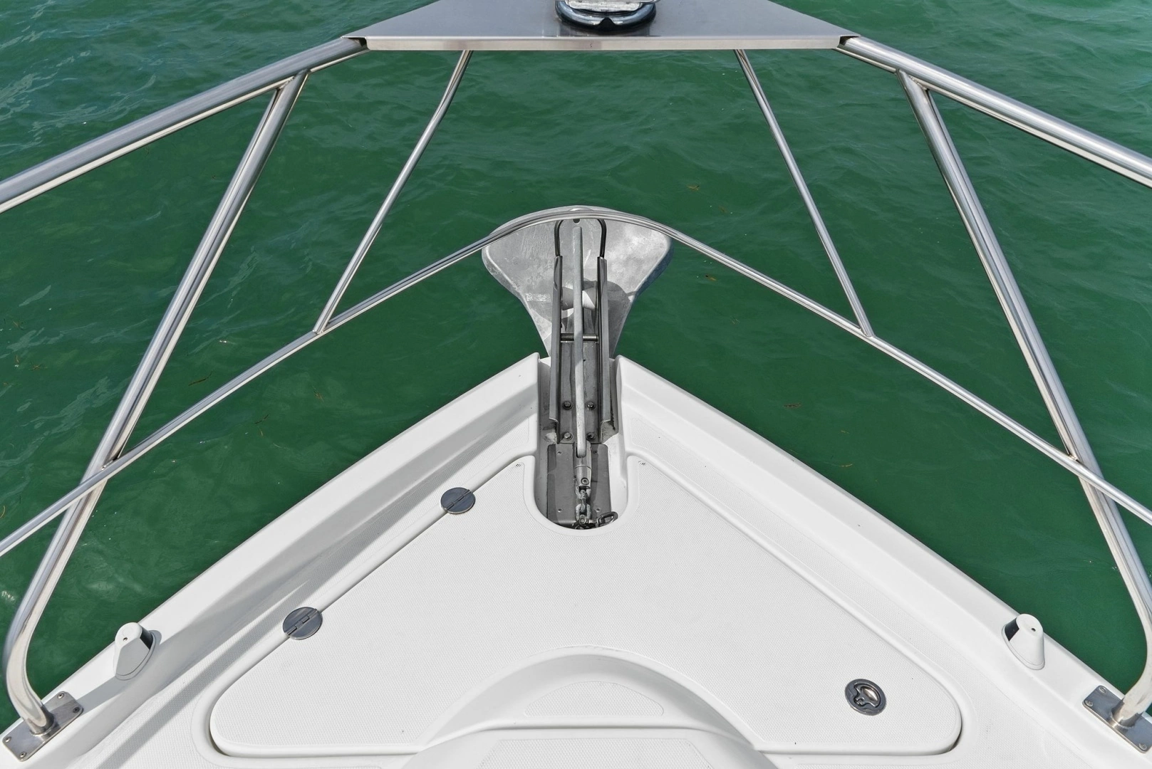 2014 Cruisers Yachts 48 Cantius - Image 42