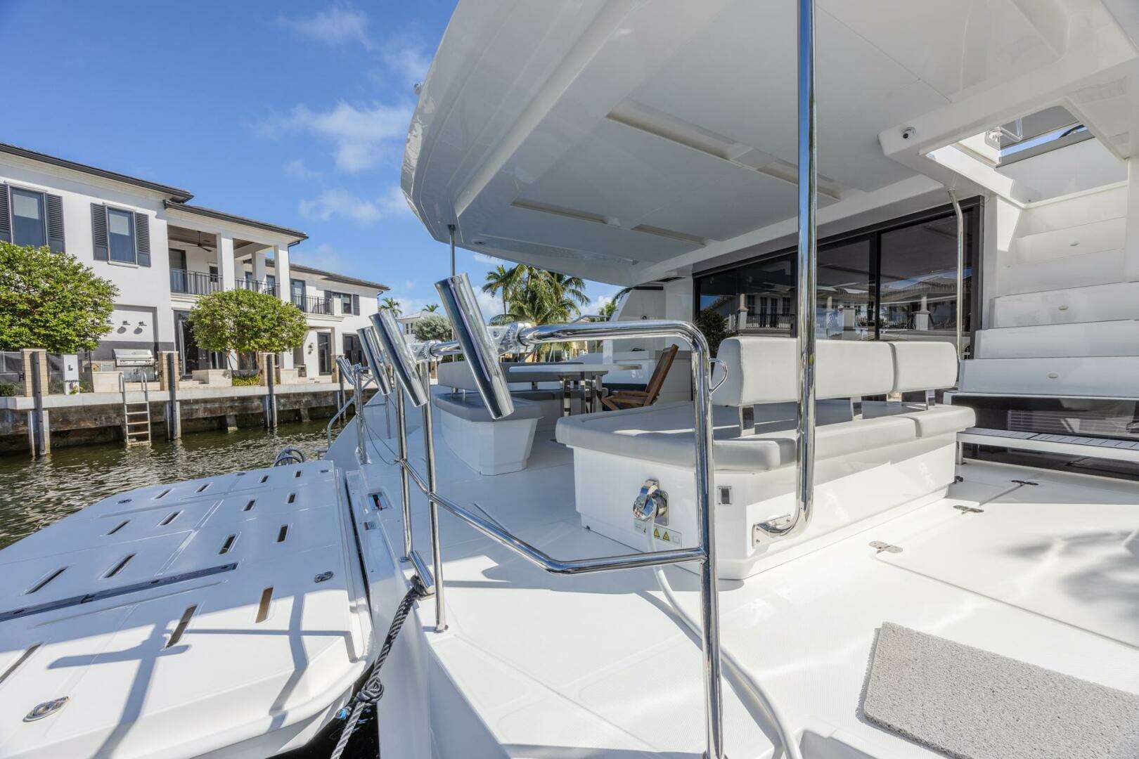 2024 Leopard 53 Powercat - Image 6