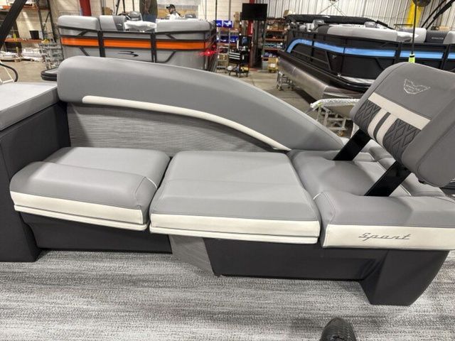2026 Bennington M Quad Bench 26 MSL Tritoon - 15