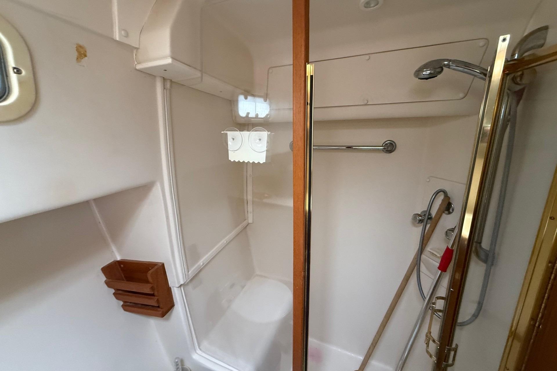 Mainship 430 Trawler