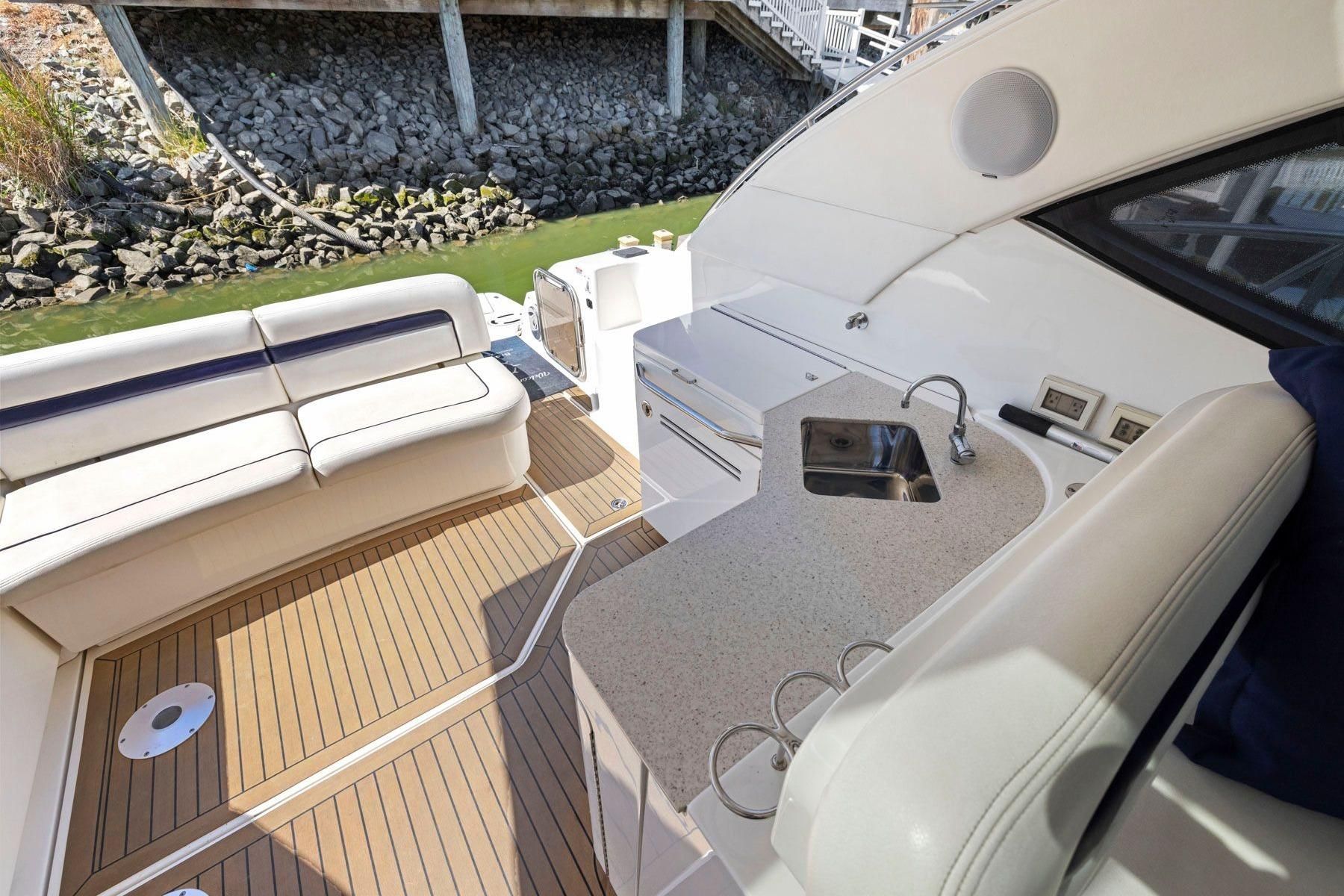 2009 Sea Ray Sundancer 470 - 13