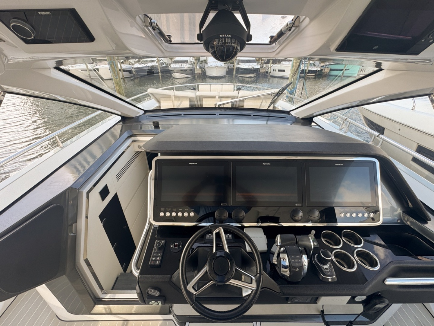 2023 Azimut Verve 47 - Image 25