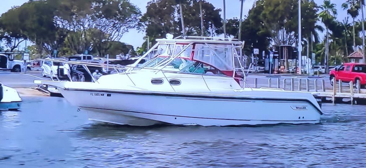 2000 Boston Whaler 28 Conquest