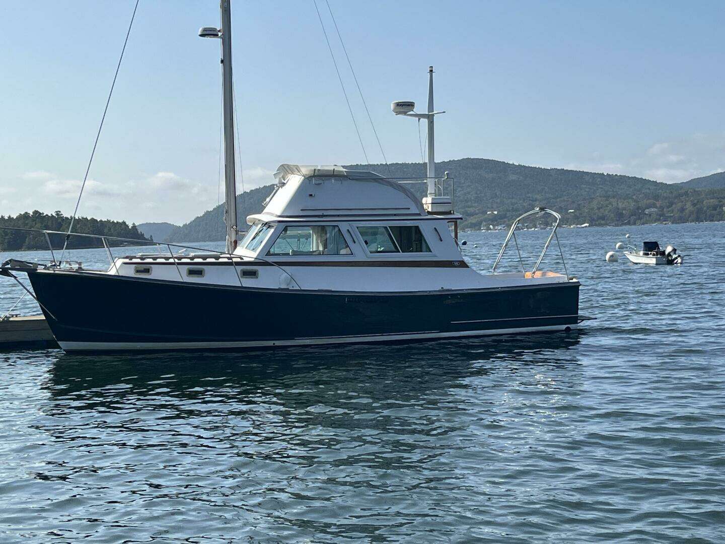 1986 Wilbur Flybridge Cruiser - Image 32