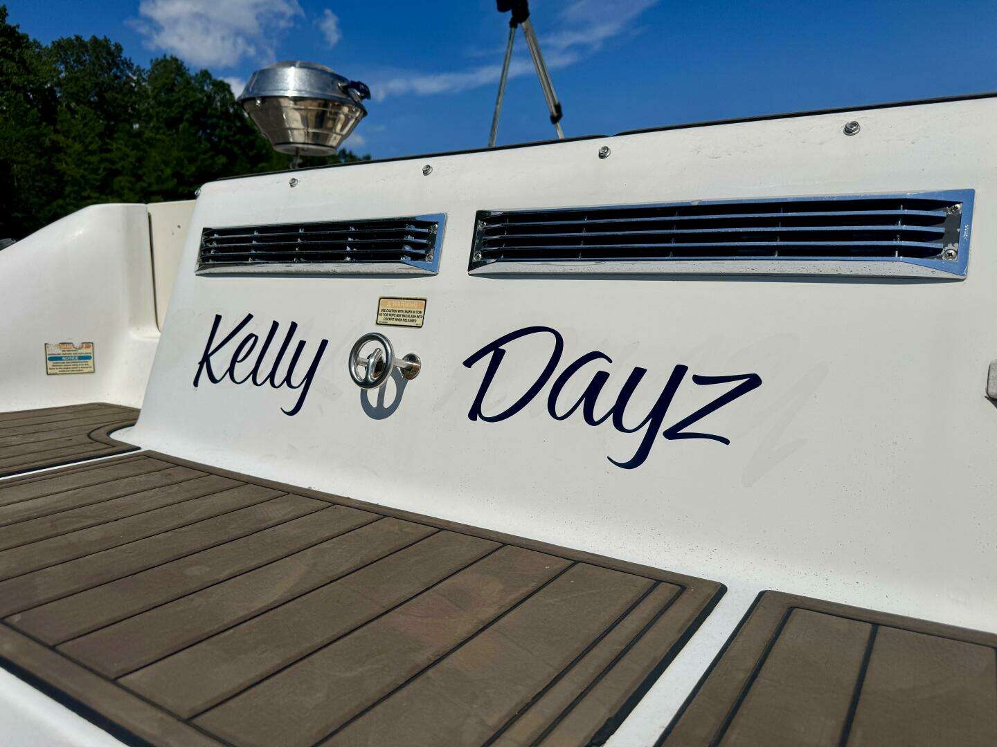 1999 Sea Ray 215 Express Cruiser - Image 235