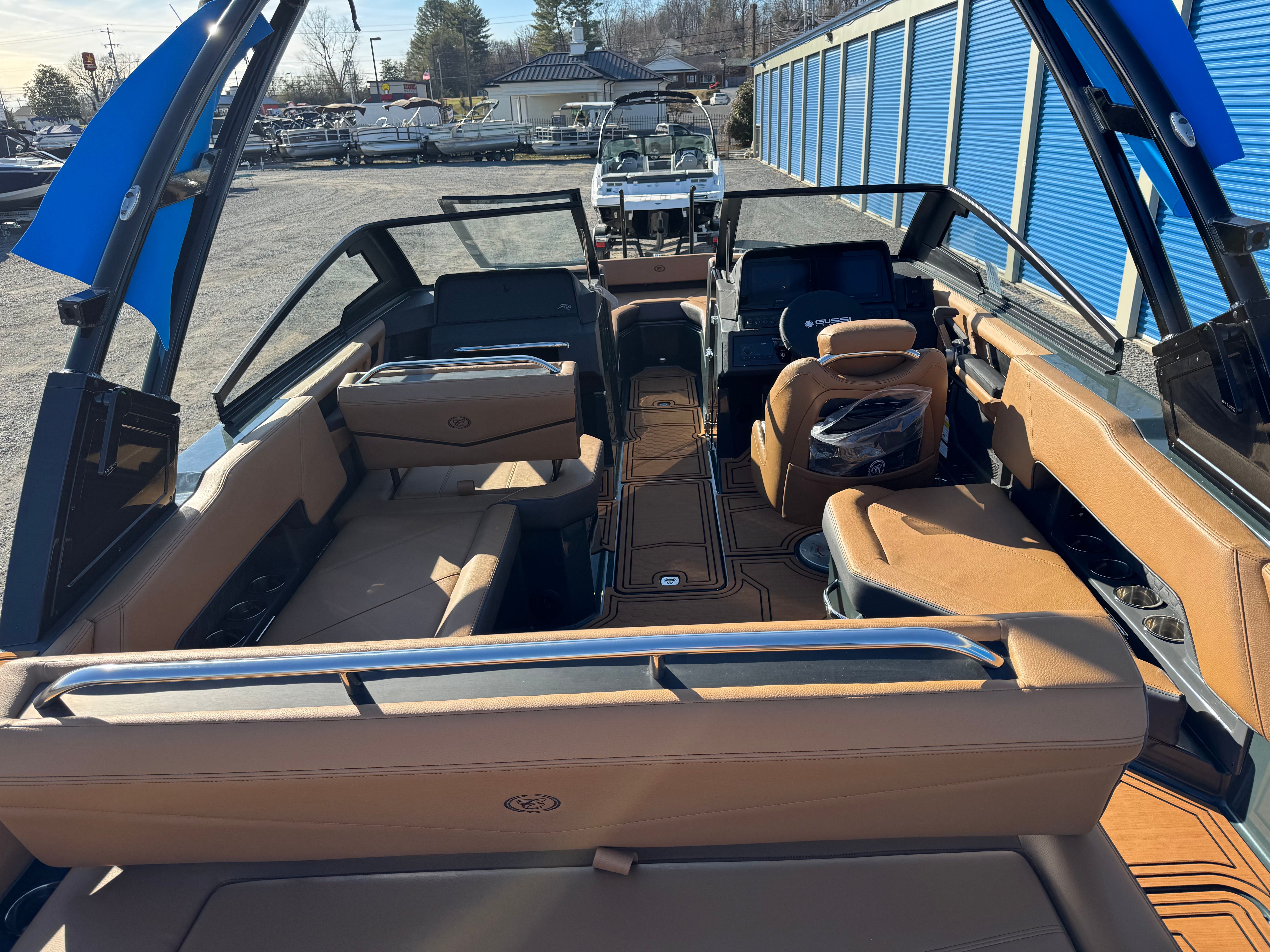 2026 Cobalt R4 Surf - 24