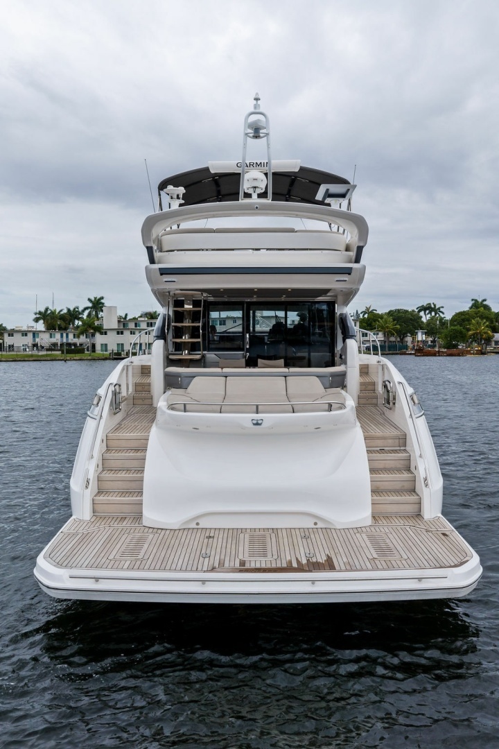 2020 Princess S62 Sportbridge - Image 4