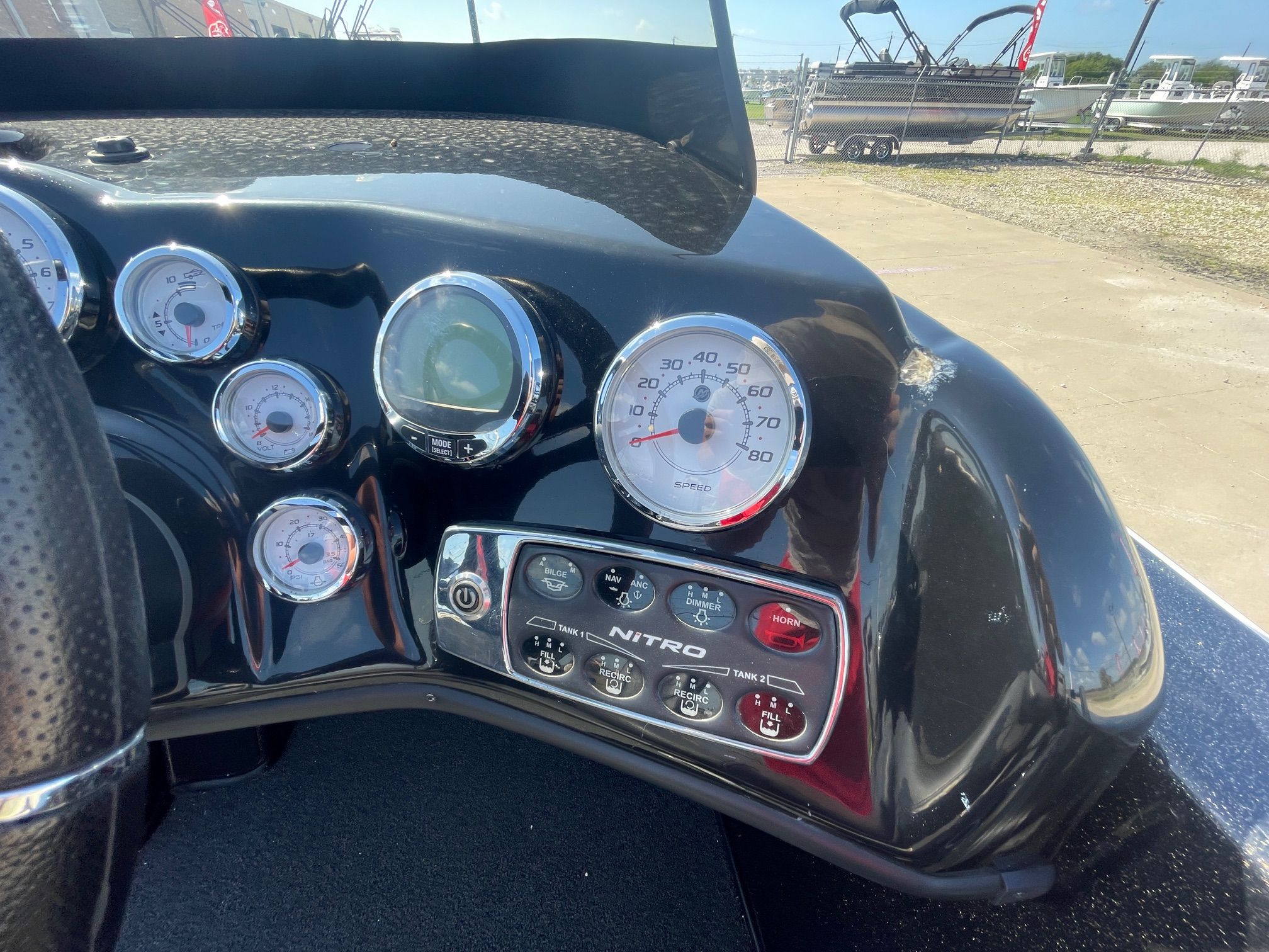 2021 Nitro ZV19 - 28
