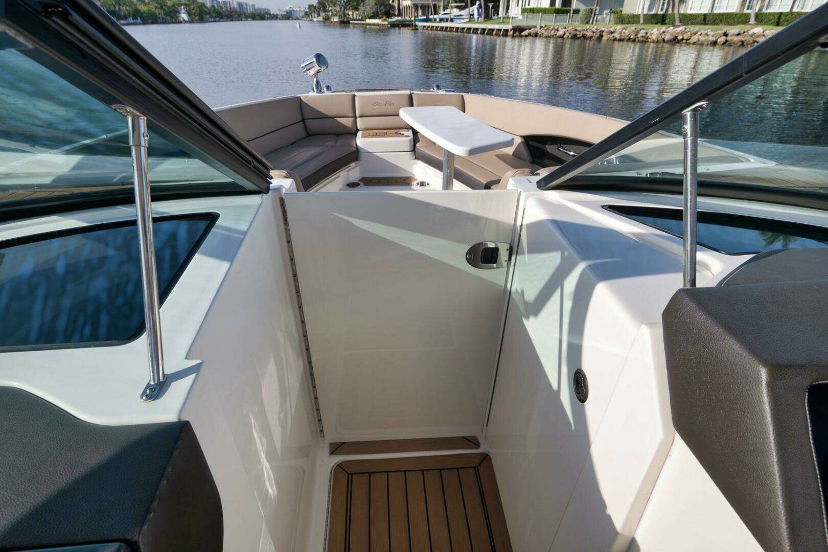 2016 Sea Ray 350 SLX - Image 13