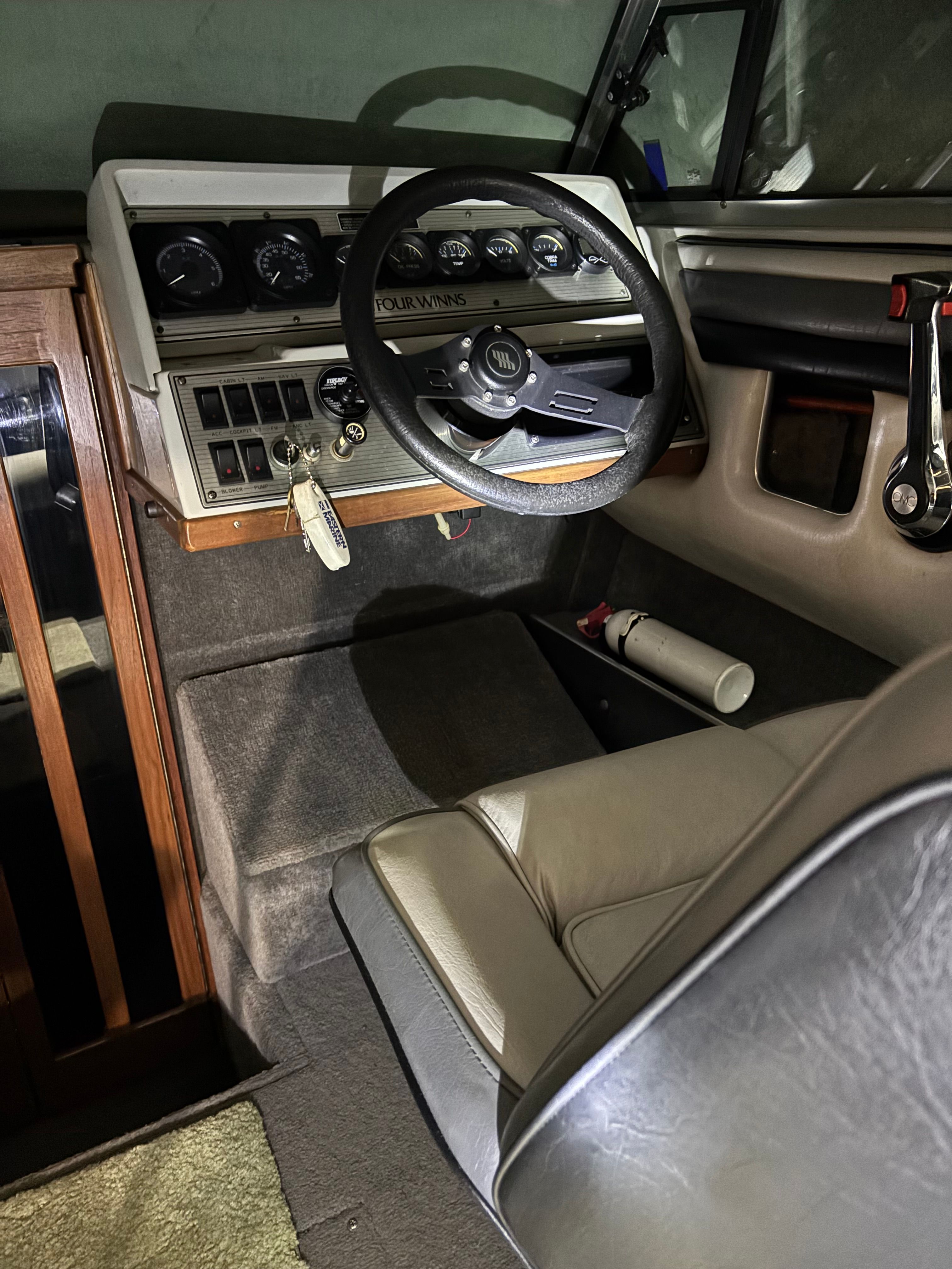 1988 Four Winns Liberator - 3