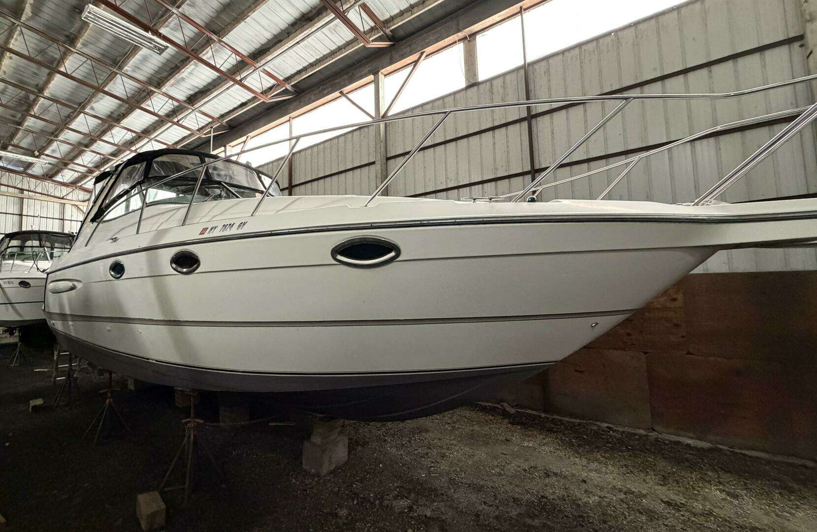2001 Maxum 3300 SCR - Image 43