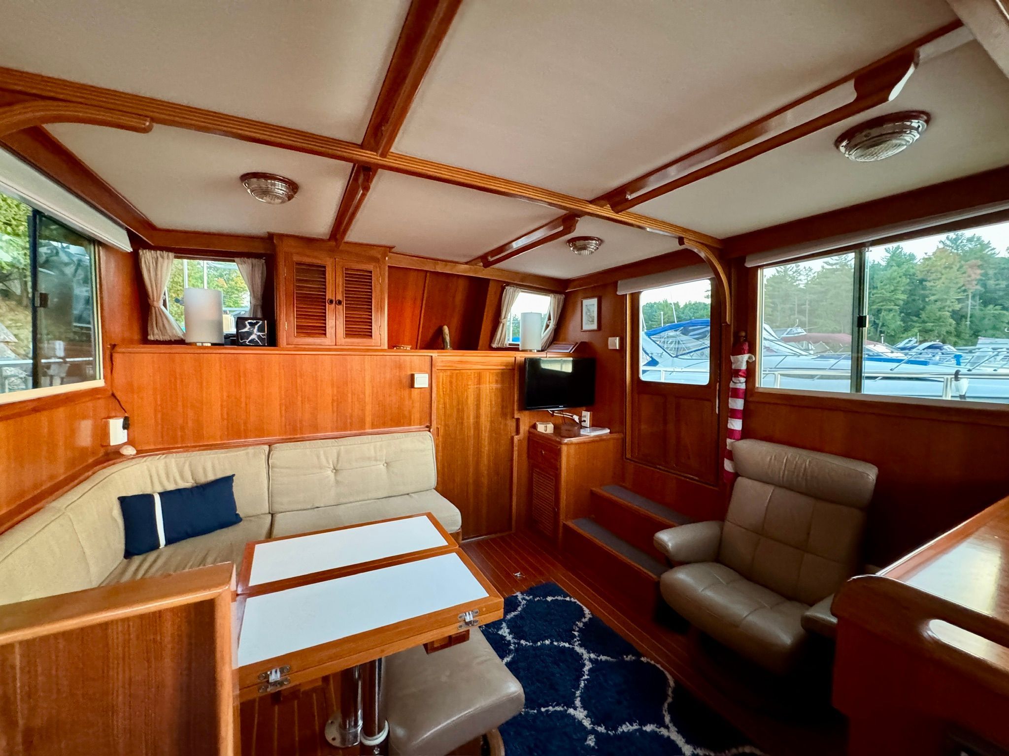 2005 Mariner Orient 38 - 5